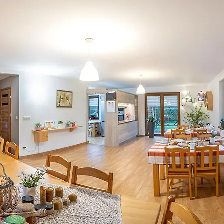 Bed & Breakfast Plaster Miodu Istebna