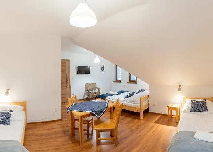 Plaster Miodu Oda ve Kahvaltı 3*