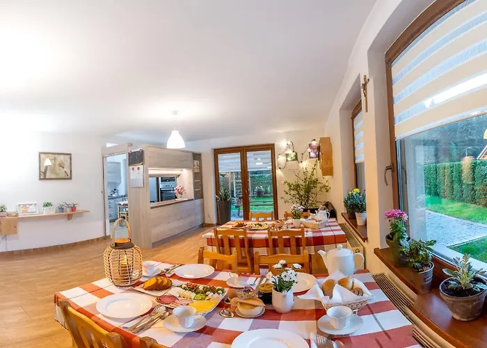 Plaster Miodu Oda ve Kahvaltı